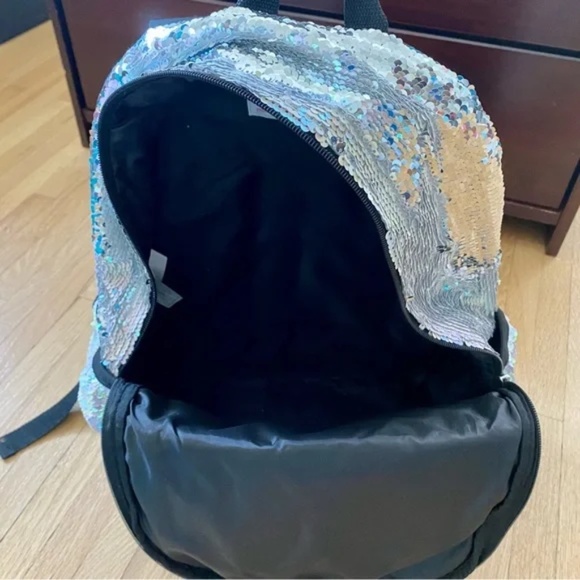 Justice Sparkle Panda Sequin Flip Backpack – Big Eyes Face Design - Picture 8 of 10